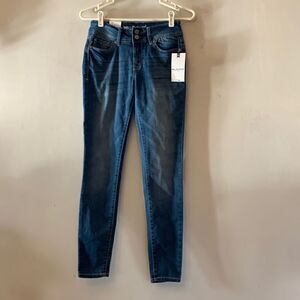 Wallflower ultra skinny jeans Size 5 NWT